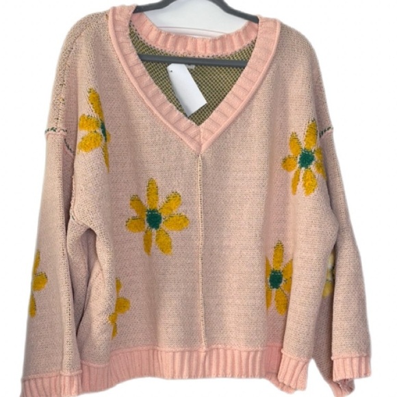 POL Sweaters - POL V-NECK FLORAL PATTERN CHENILLE SWEATER IN PINK MOJITO- NWT SIZE MEDIUM